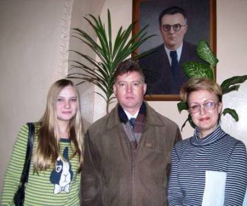 Анастасия Токарева и Л.В.Величко с композитором М.Ю. Артемовым 
